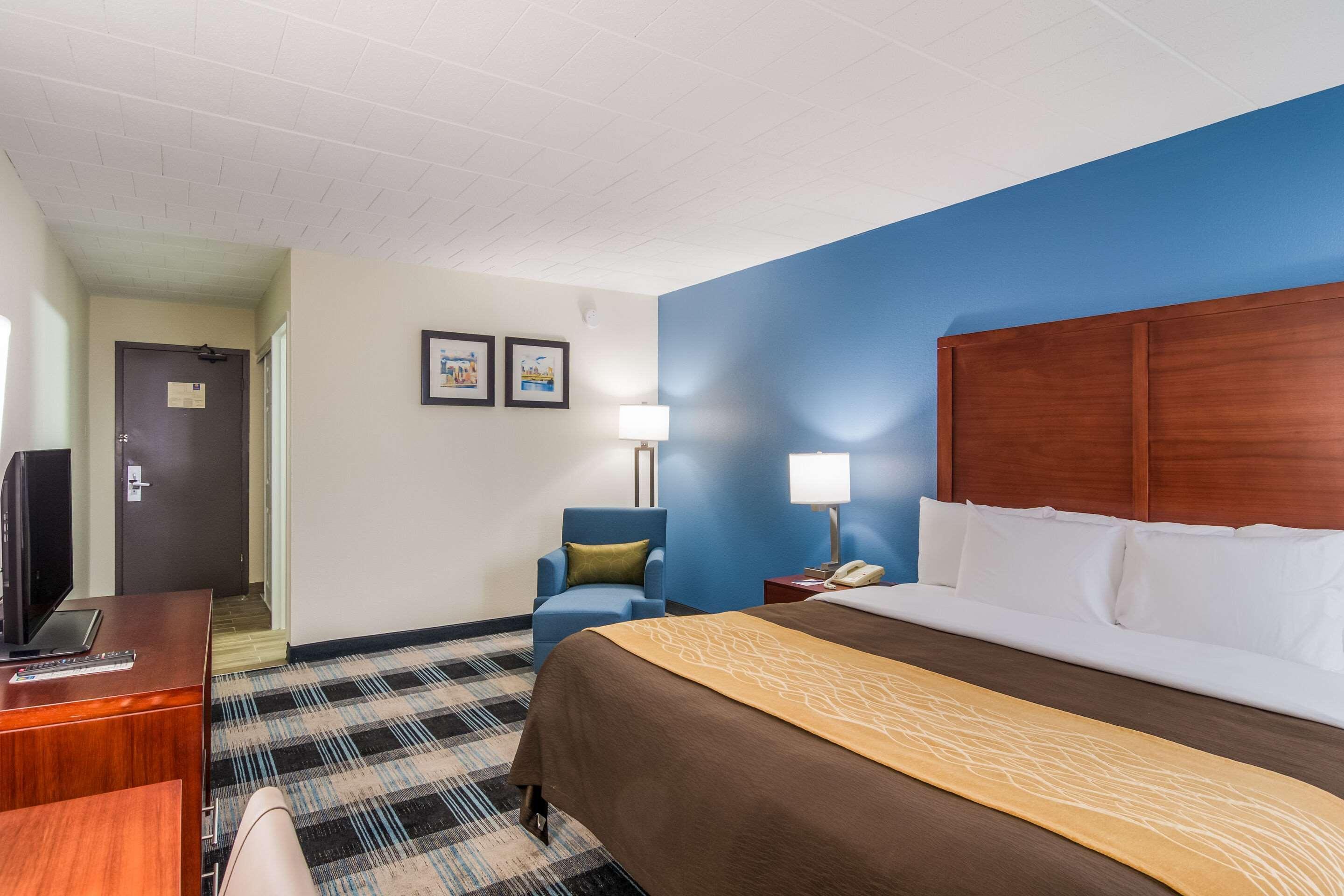 Mainstay Suites Verona Buitenkant foto