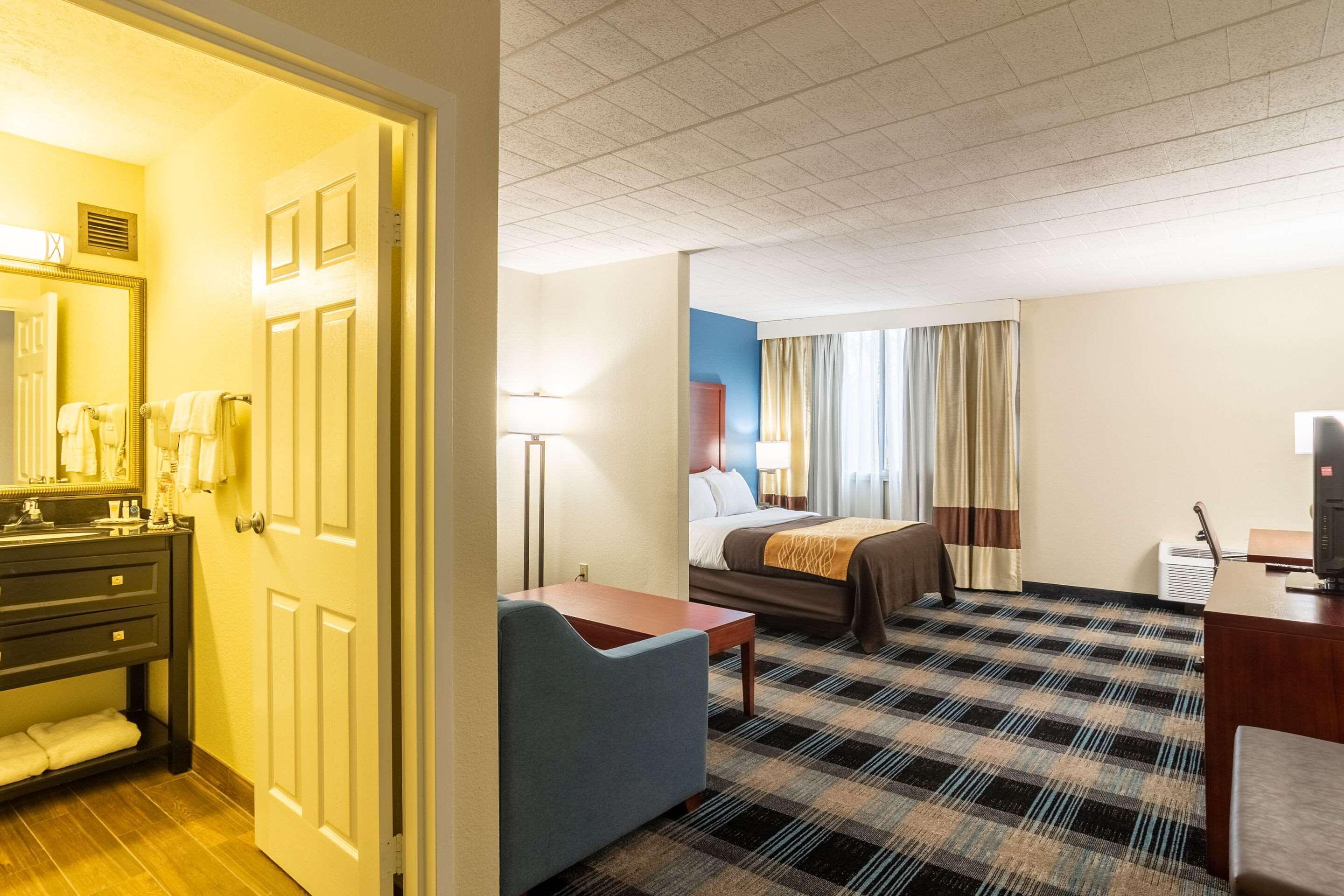 Mainstay Suites Verona Buitenkant foto