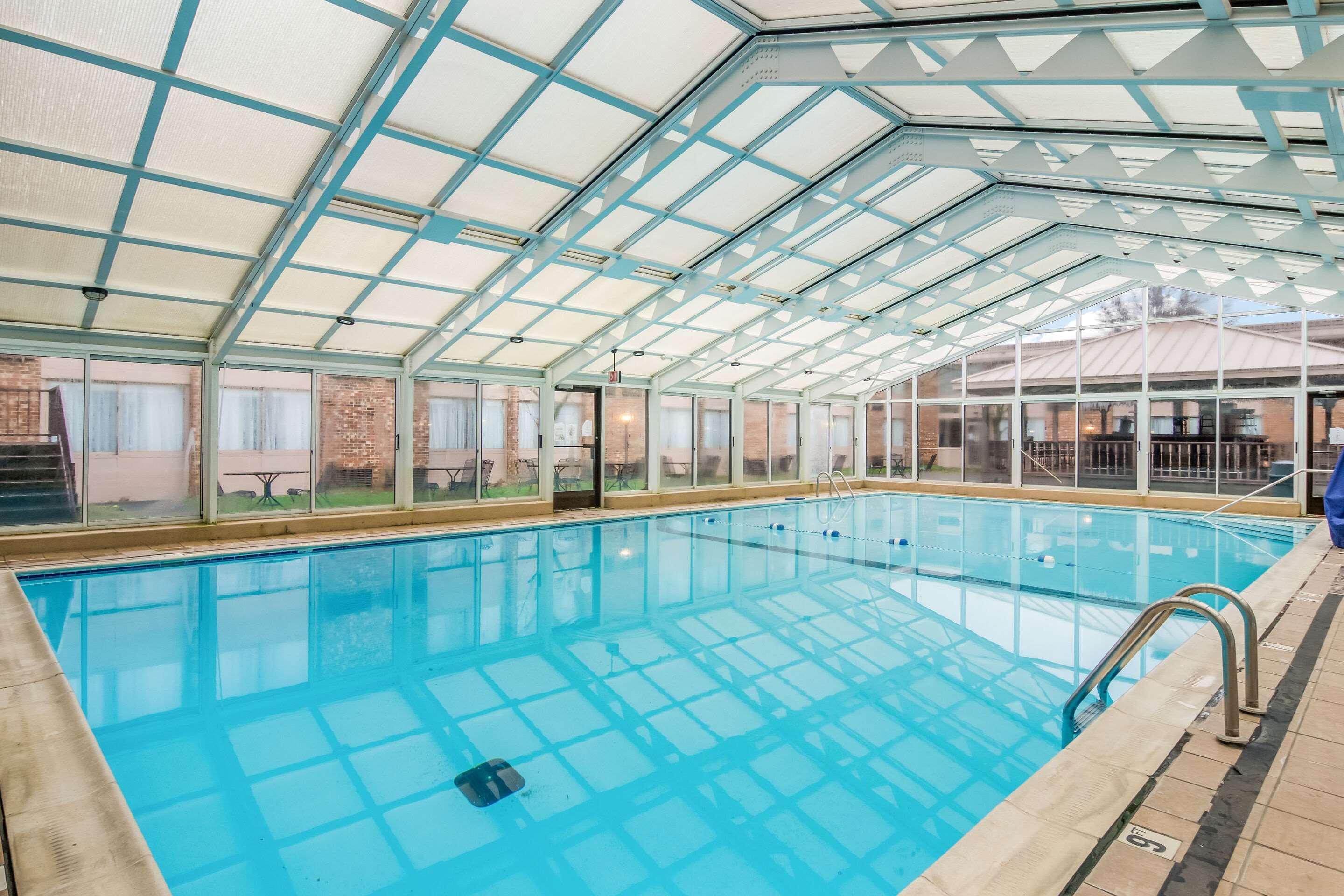 Mainstay Suites Verona Buitenkant foto