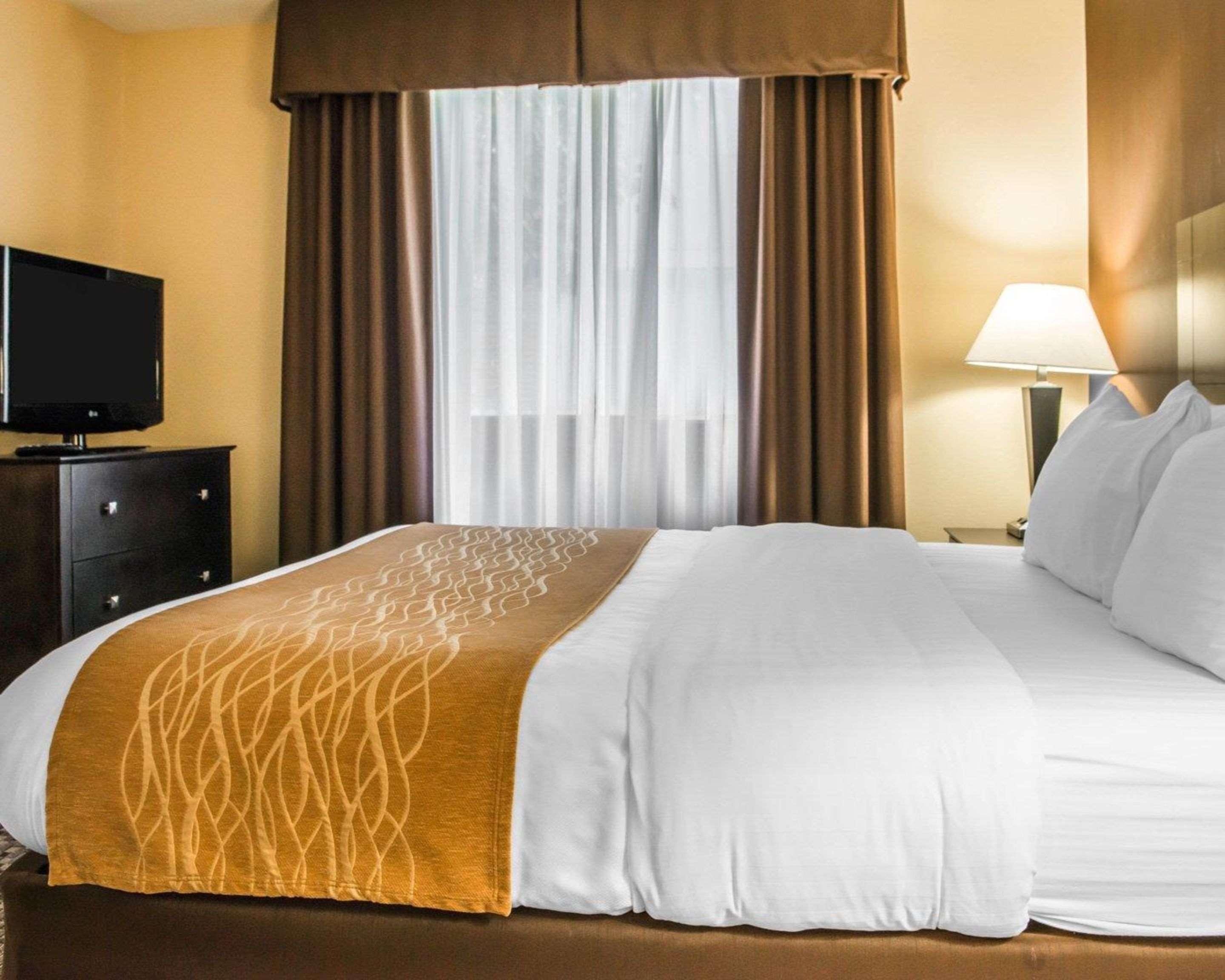 Mainstay Suites Verona Buitenkant foto