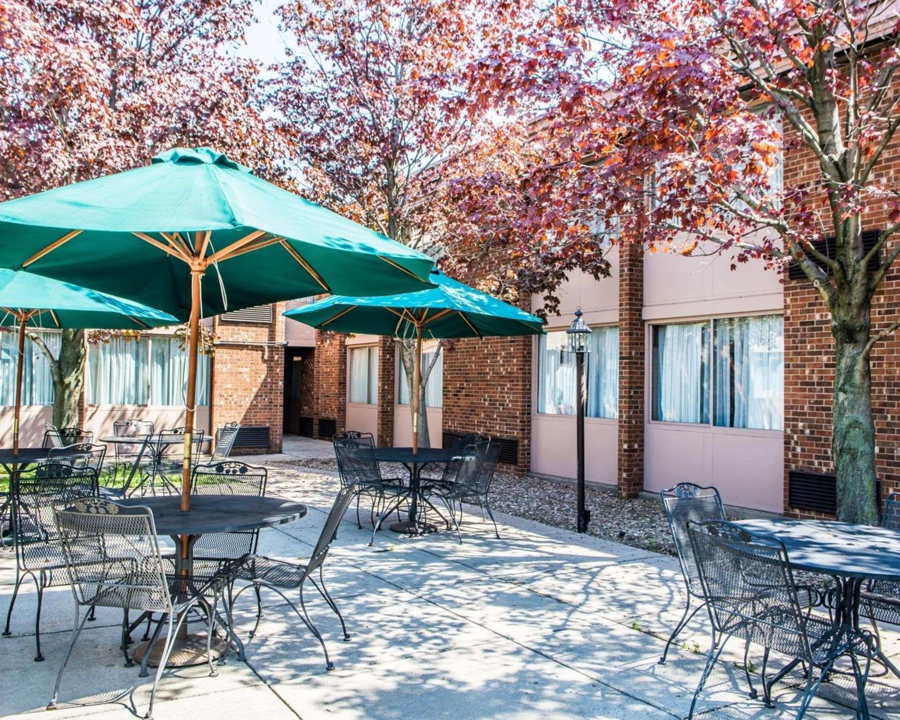 Mainstay Suites Verona Buitenkant foto