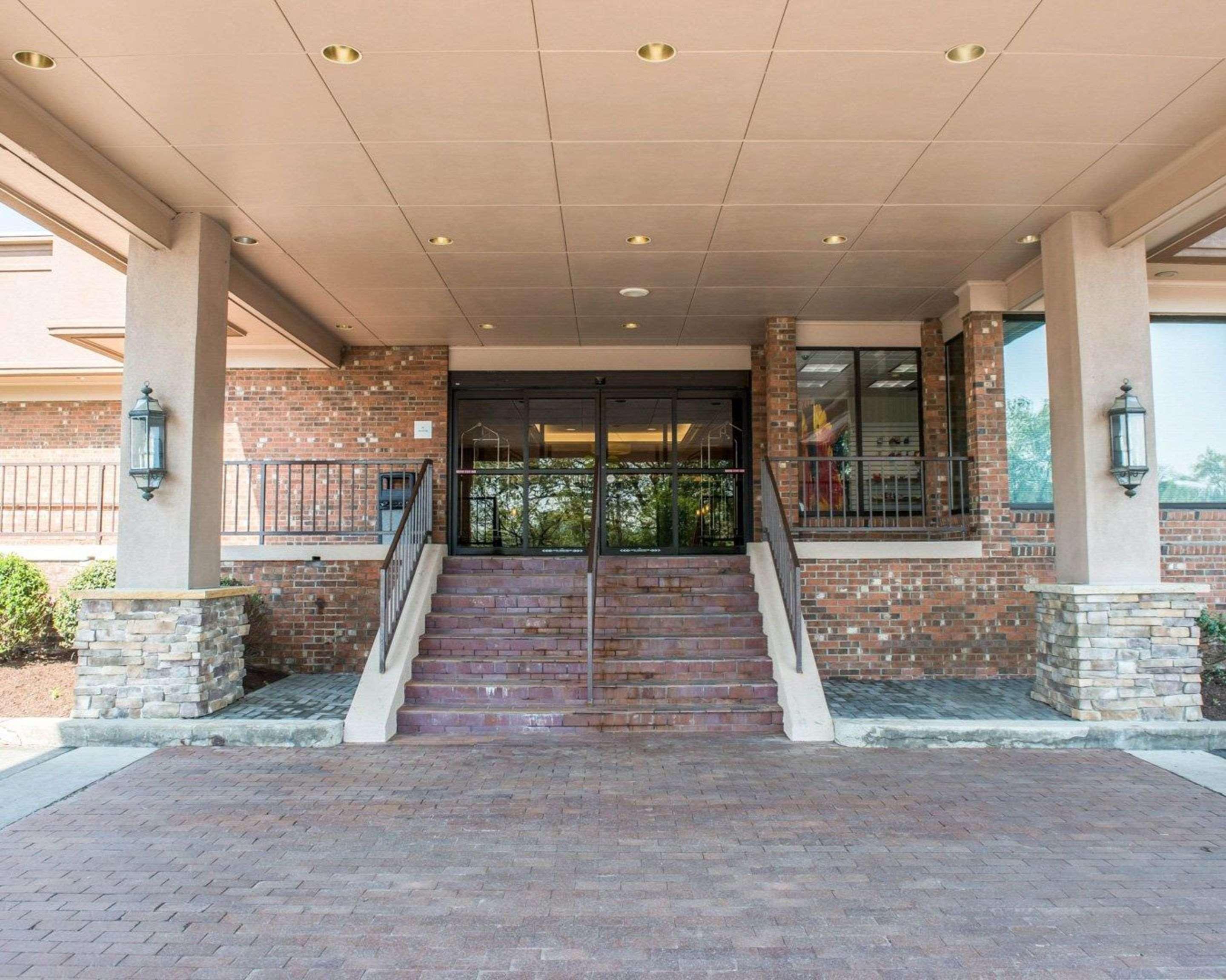 Mainstay Suites Verona Buitenkant foto