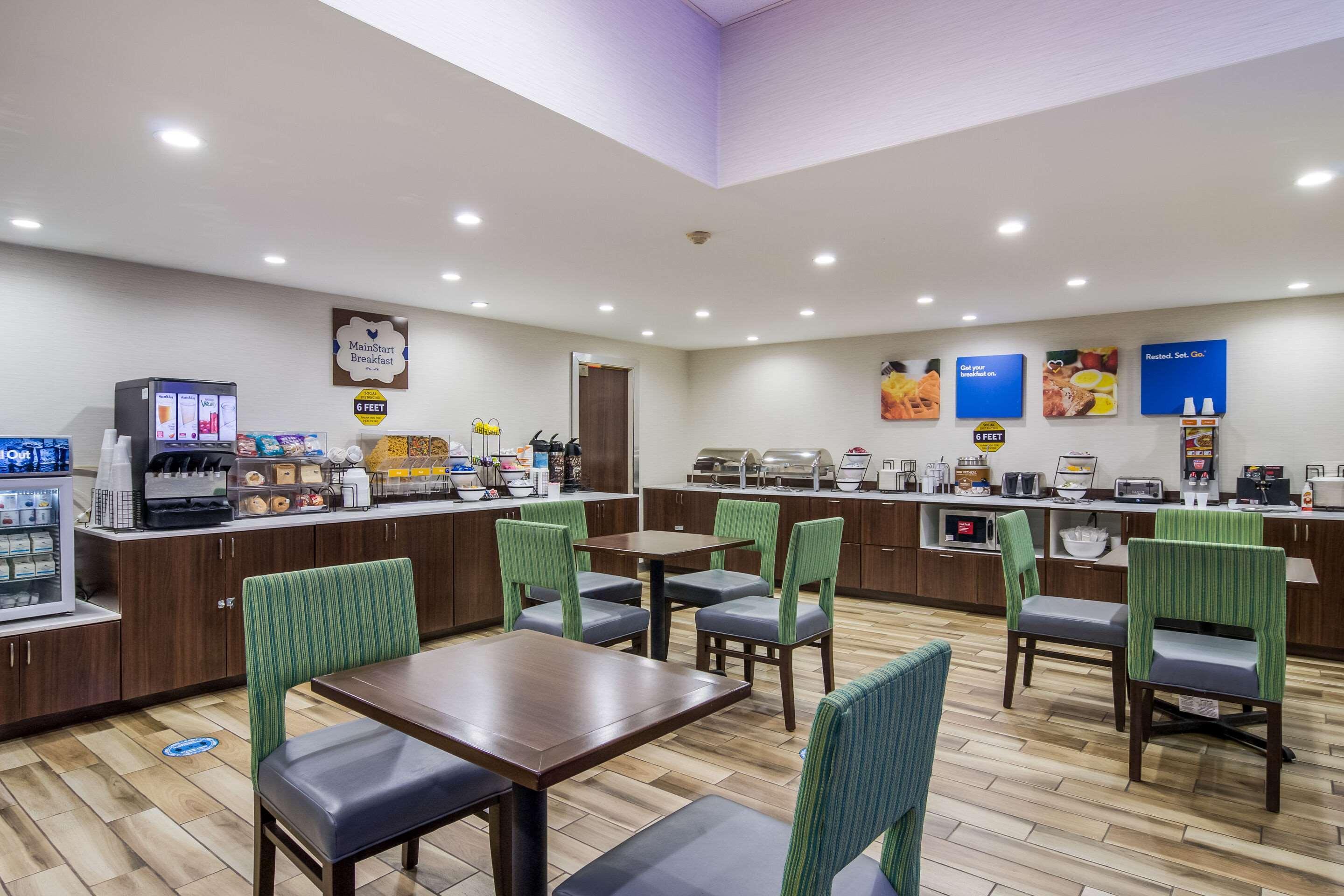 Mainstay Suites Verona Buitenkant foto